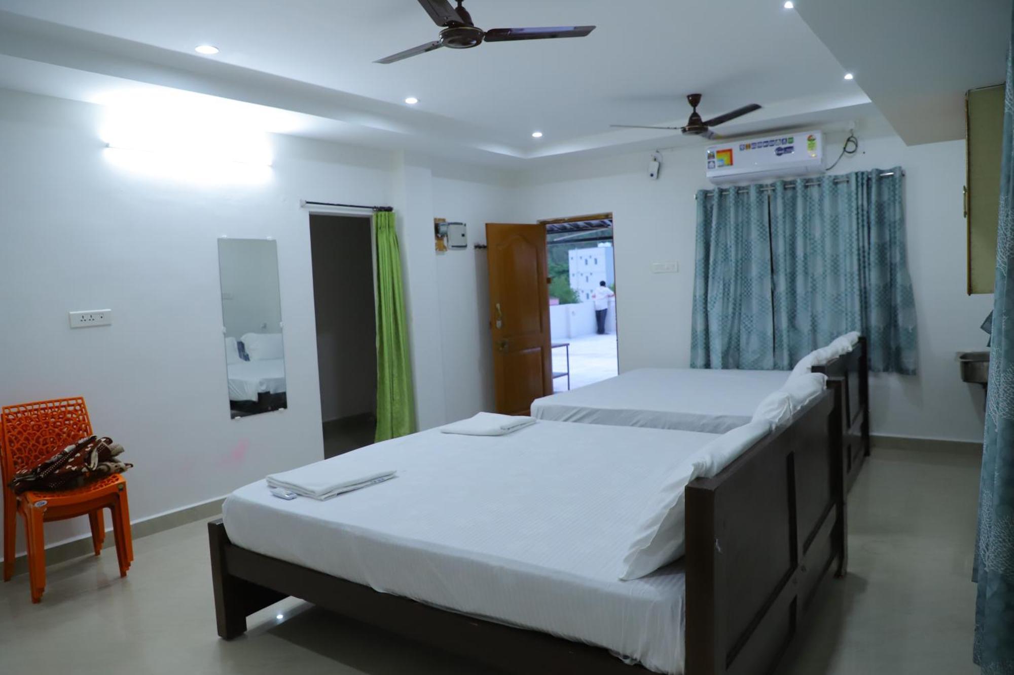 Nanda Mohan Homestay- Luxuries Ac Apartment Close To Alipiri Foothills-Kapila Teertham And Iskcon Temple Tirupati Esterno foto