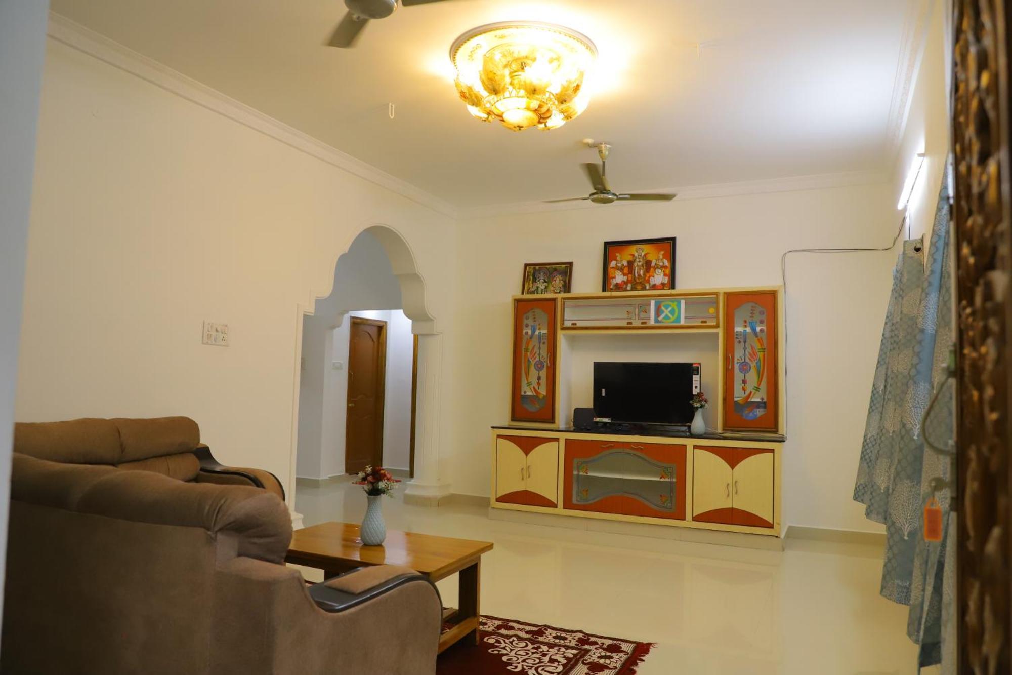 Nanda Mohan Homestay- Luxuries Ac Apartment Close To Alipiri Foothills-Kapila Teertham And Iskcon Temple Tirupati Esterno foto
